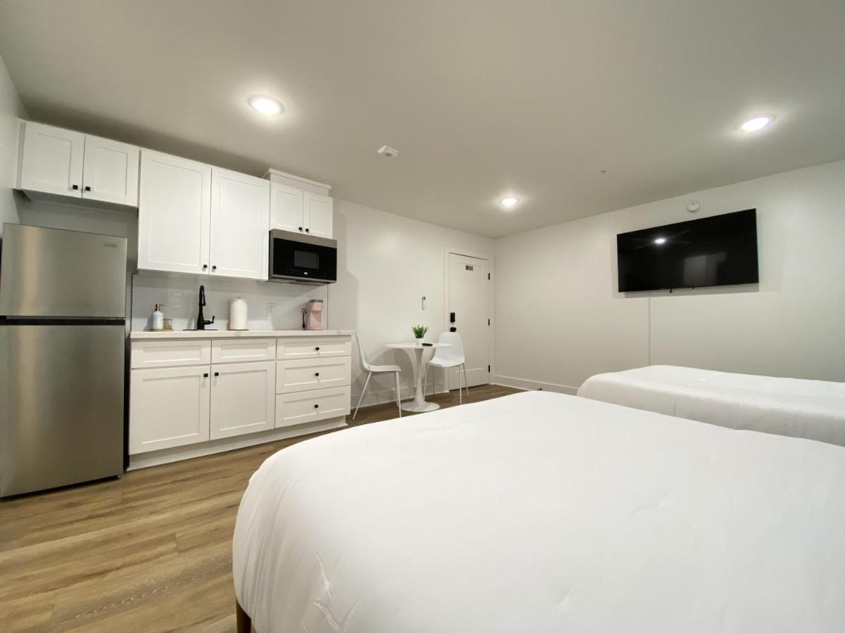 Tropical Springs Studio Apartment Two Queen Beds Galveston Zewnętrze zdjęcie