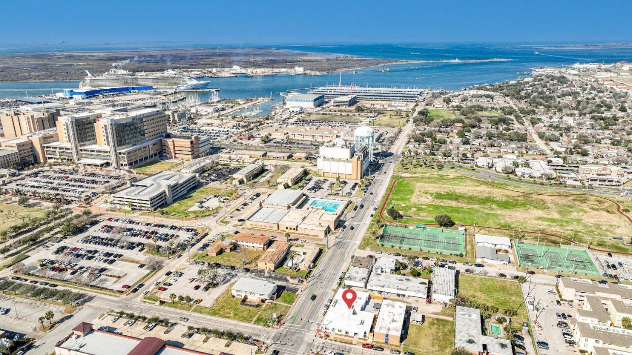 Tropical Springs Studio Apartment Two Queen Beds Galveston Zewnętrze zdjęcie